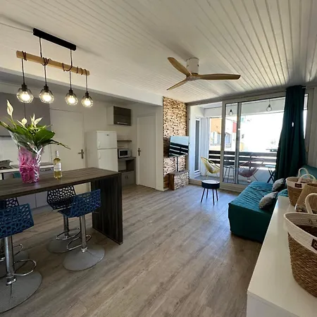 Apparemment Proche * 阿格德