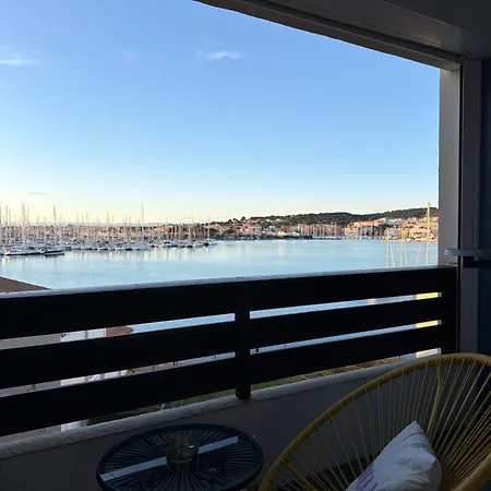 Apparemment Proche *