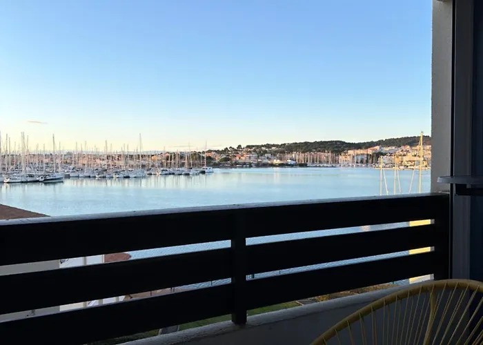 Apparemment Proche *